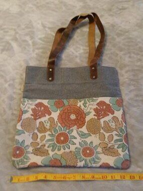 JOYN slim bag with floral designed pockets